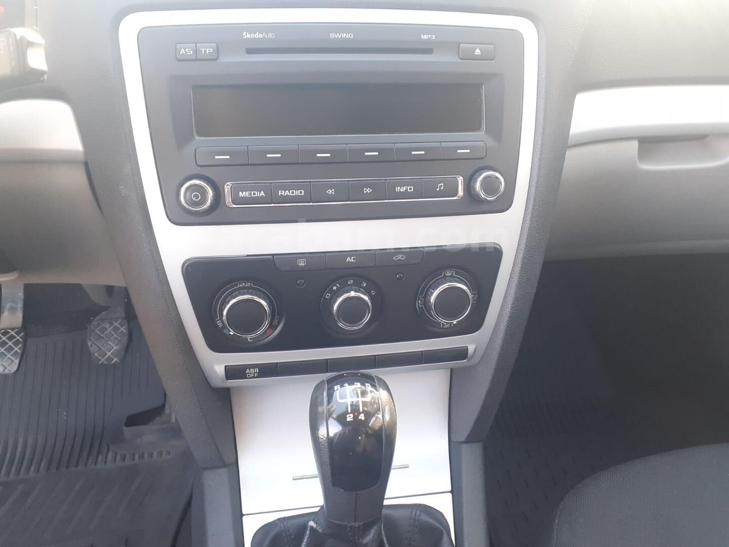Sahibinden Skoda Octavia 1.6 TDI Ambiente 2010 Model Kayseri 165.200 km Kahverengi 4