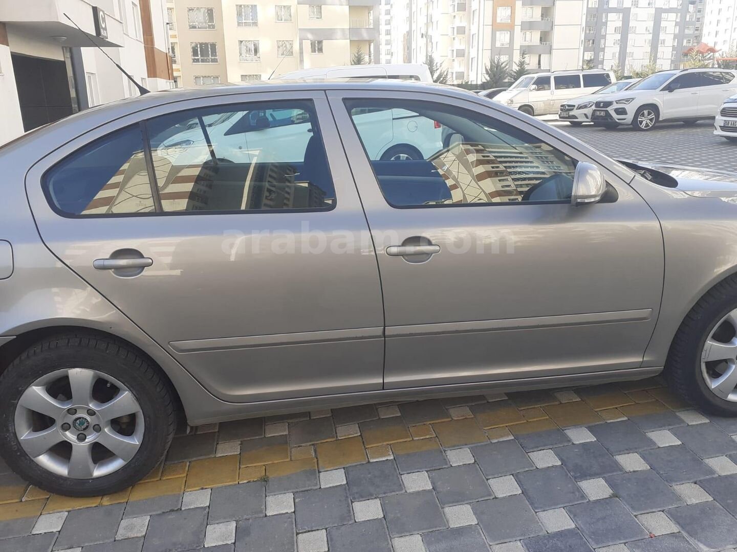 Sahibinden Skoda Octavia 1.6 TDI Ambiente 2010 Model Kayseri 165.200 km Kahverengi 5