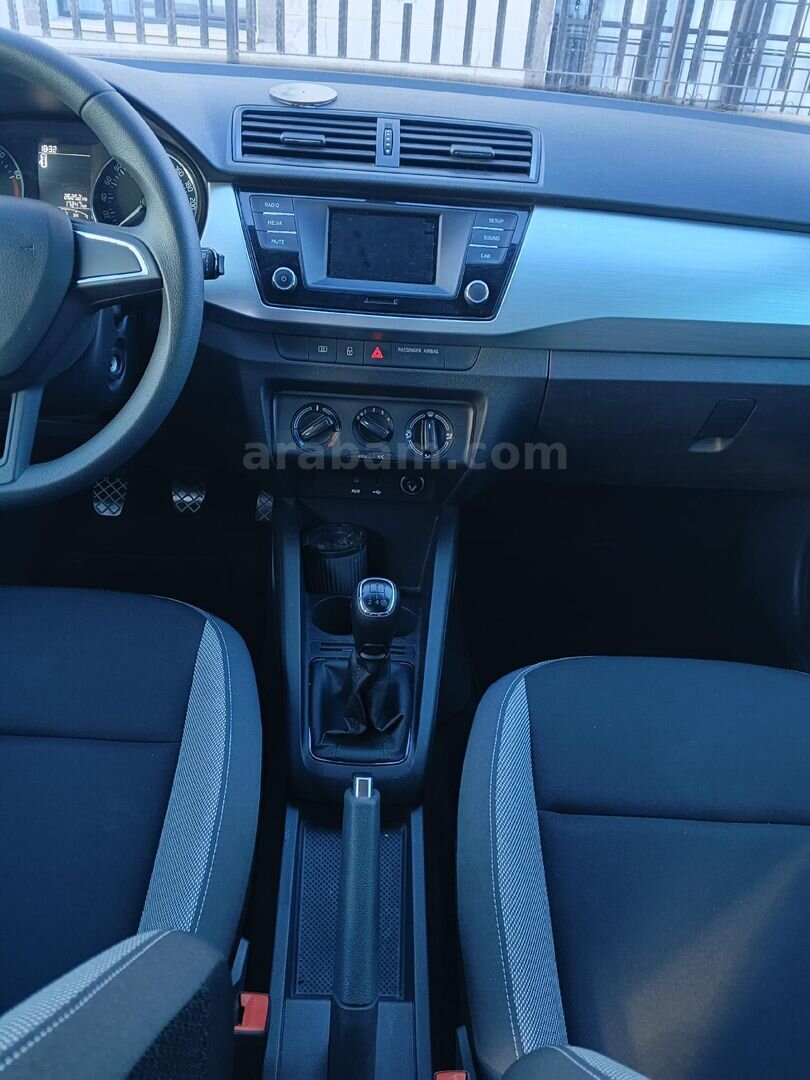 Sahibinden Skoda Fabia 1.2 Ambition 2016 Model Gaziantep 17.000 km Beyaz 4