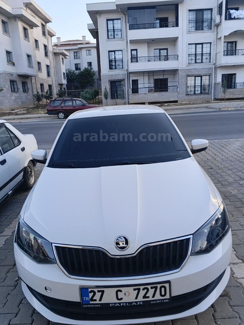 Sahibinden Skoda Fabia 1.2 Ambition 2016 Model Gaziantep 17.000 km Beyaz 2