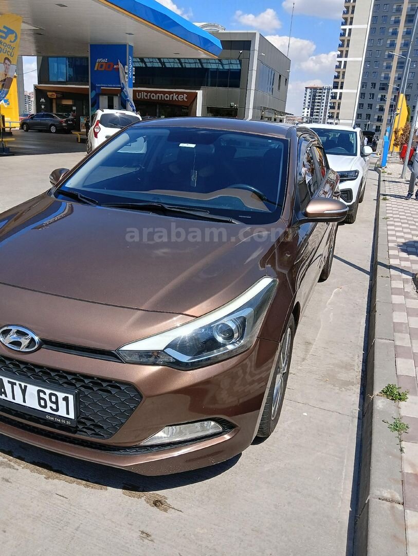 Sahibinden Hyundai i20 1.2 MPI Style 2015 Model Balıkesir 192.000 km Kahverengi 2