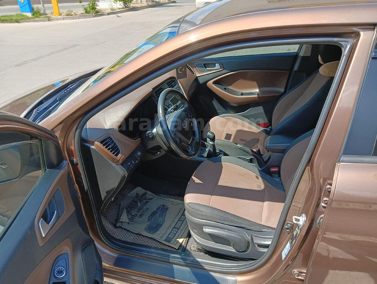 Sahibinden Hyundai i20 1.2 MPI Style 2015 Model Balıkesir 192.000 km Kahverengi 6