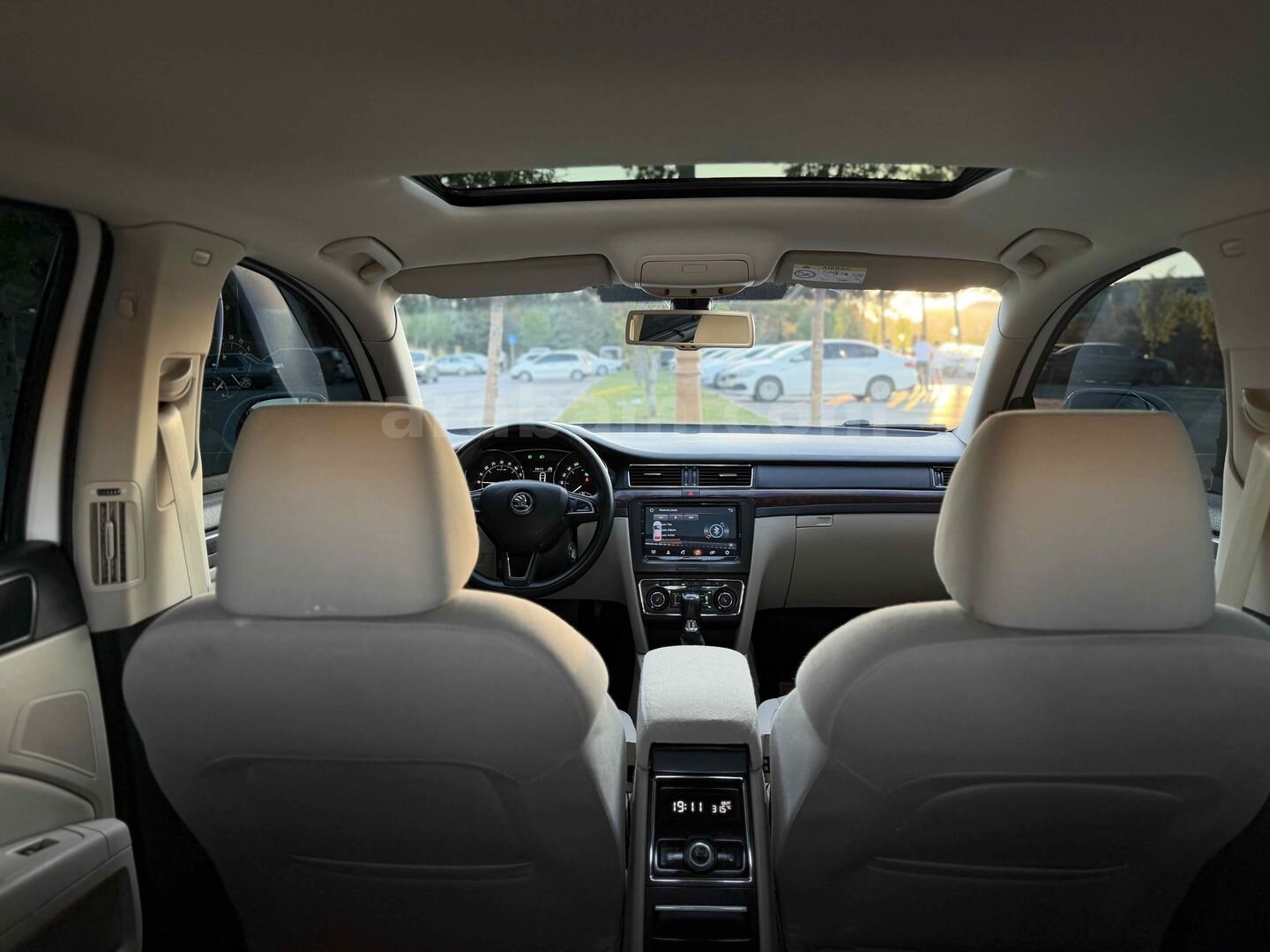 Sahibinden Skoda SuperB 1.6 TDI Prestige 2014 Model Gaziantep 257.000 km Beyaz 6