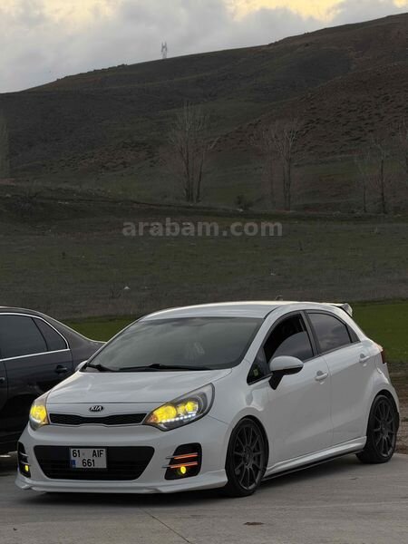 Sahibinden Kia Rio 1.25 CVVT Concept 2015 Model Bayburt 128.000 km Beyaz