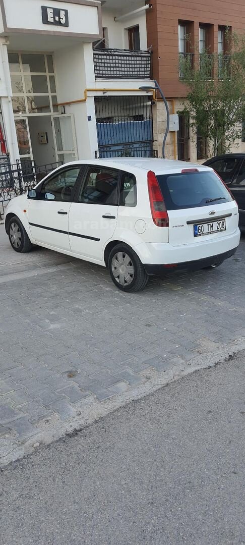 Sahibinden Ford Fiesta 1.4 TDCi Comfort 2006 Model Elazığ 271.000 km Beyaz 6