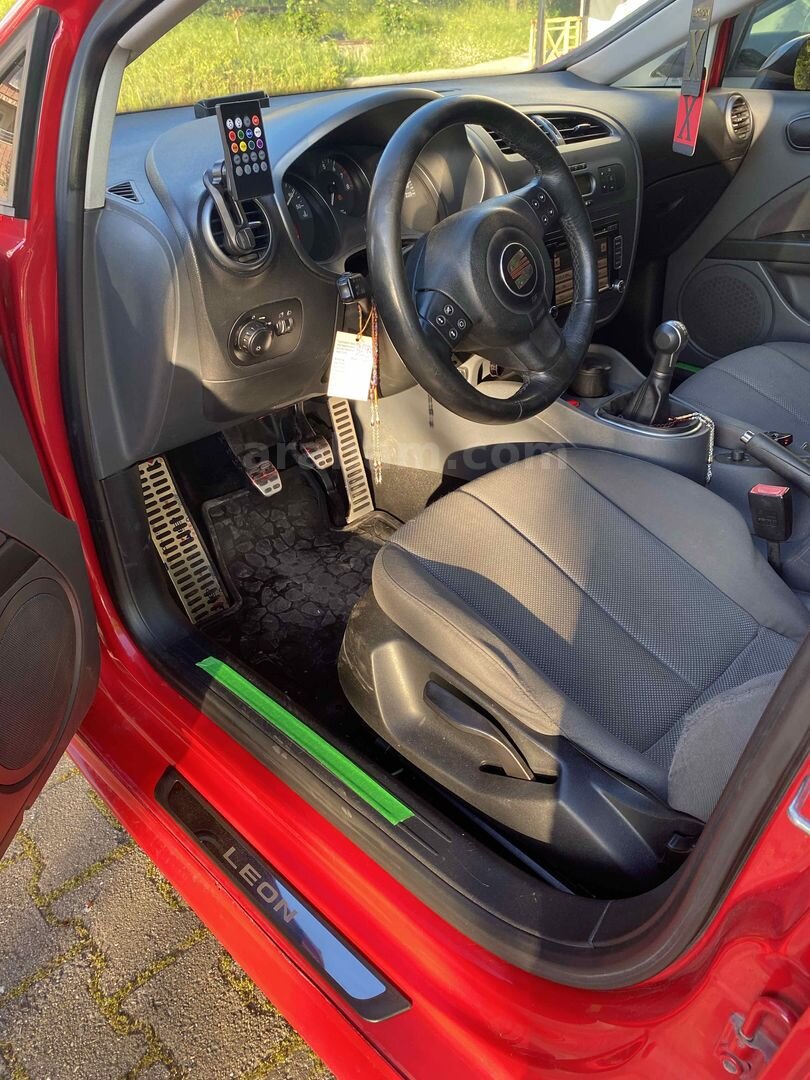 Sahibinden Seat Leon 1.6 Stylance 2006 Model Kocaeli 192.000 km Kırmızı 6