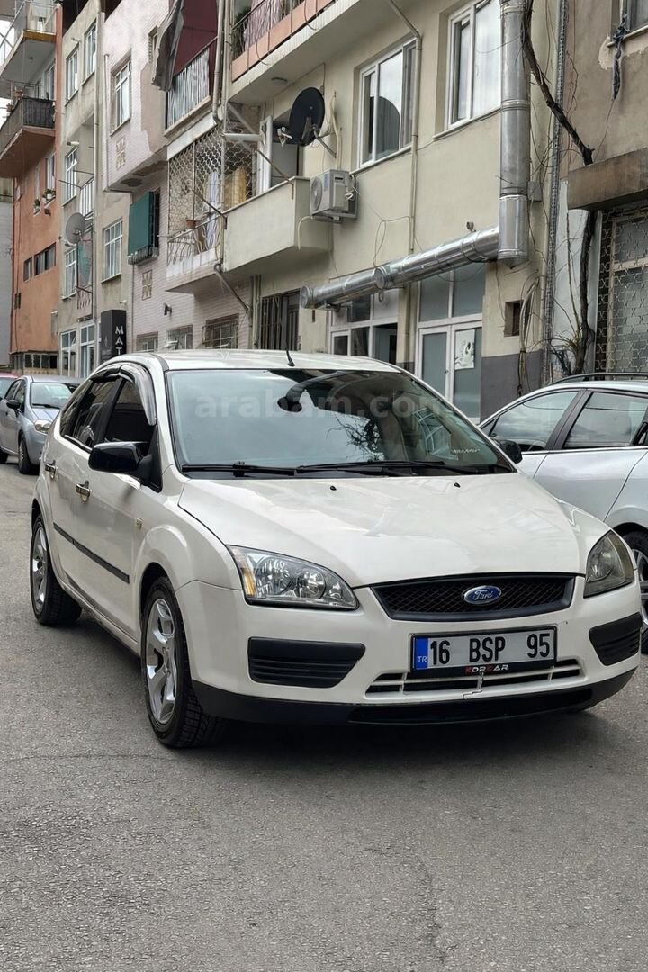 Sahibinden Ford Focus 1.6 TDCi Trend 2006 Model Bursa 210.000 km Beyaz 2