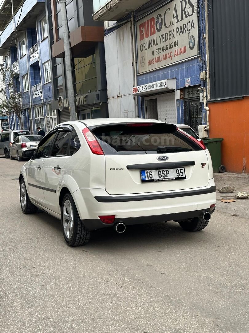 Sahibinden Ford Focus 1.6 TDCi Trend 2006 Model Bursa 210.000 km Beyaz 4