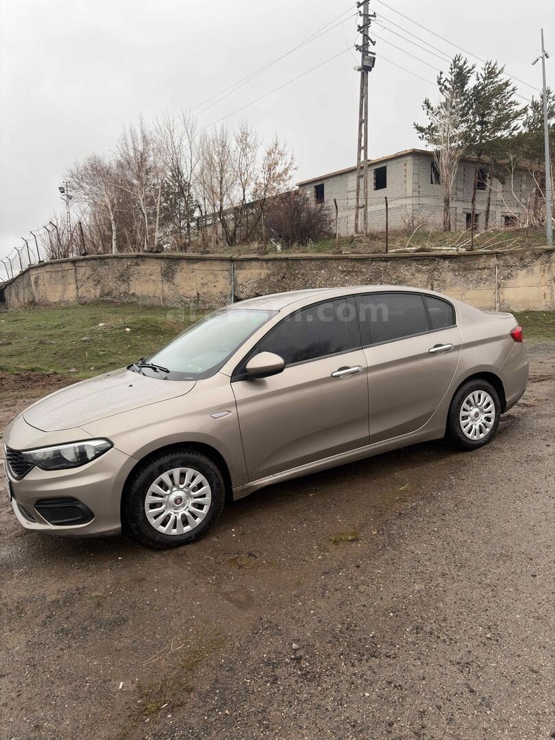 Sahibinden Fiat Egea 1.4 Fire Easy 2020 Model Erzurum 99.000 km Bej 3