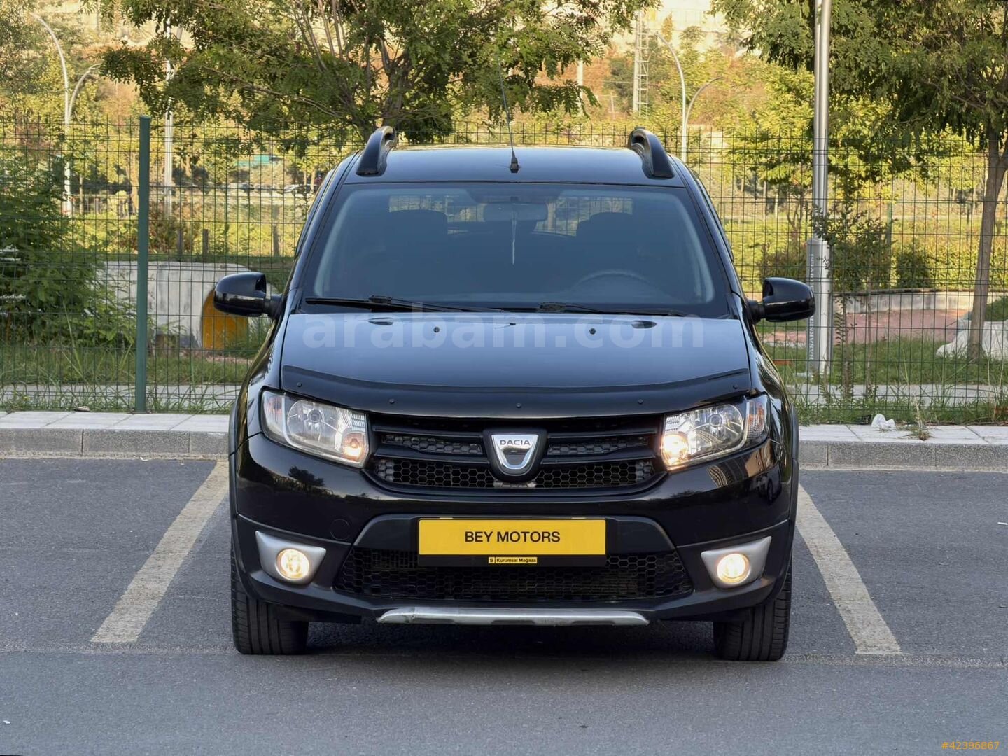 Galeriden Dacia Sandero 1.5 dCi Stepway 2016 Model İstanbul 95.000 km Siyah 5