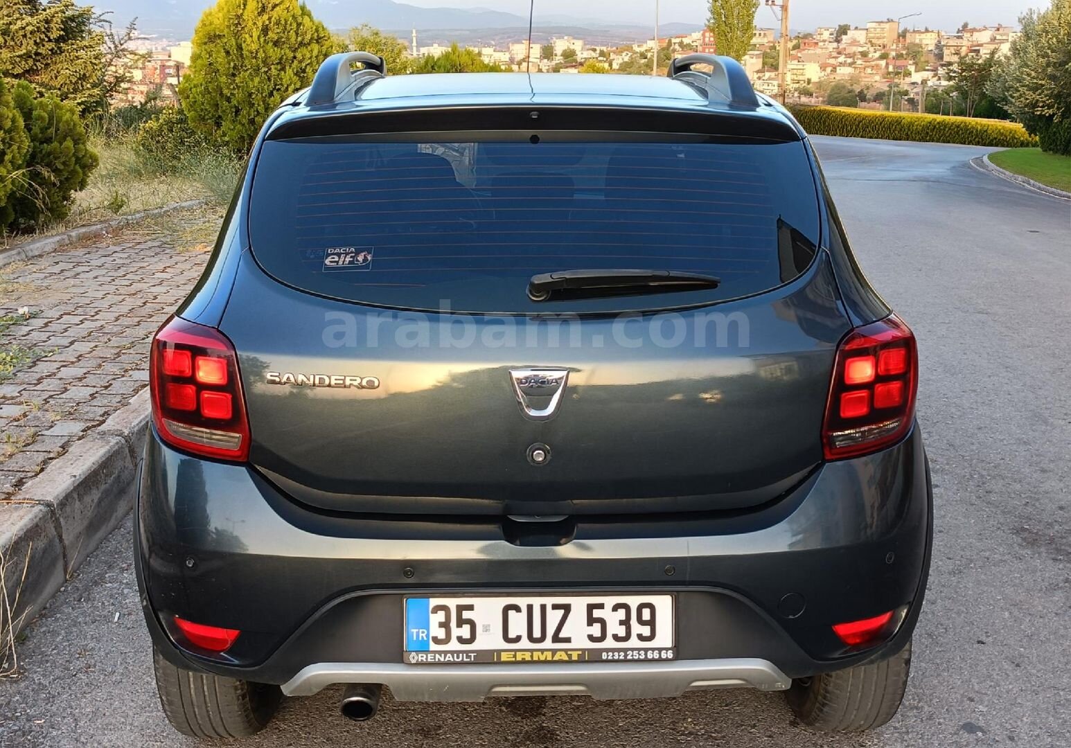 Galeriden Dacia Sandero 0.9 TCe Stepway 2019 Model İzmir 178.000 km Gri (metalik) 6