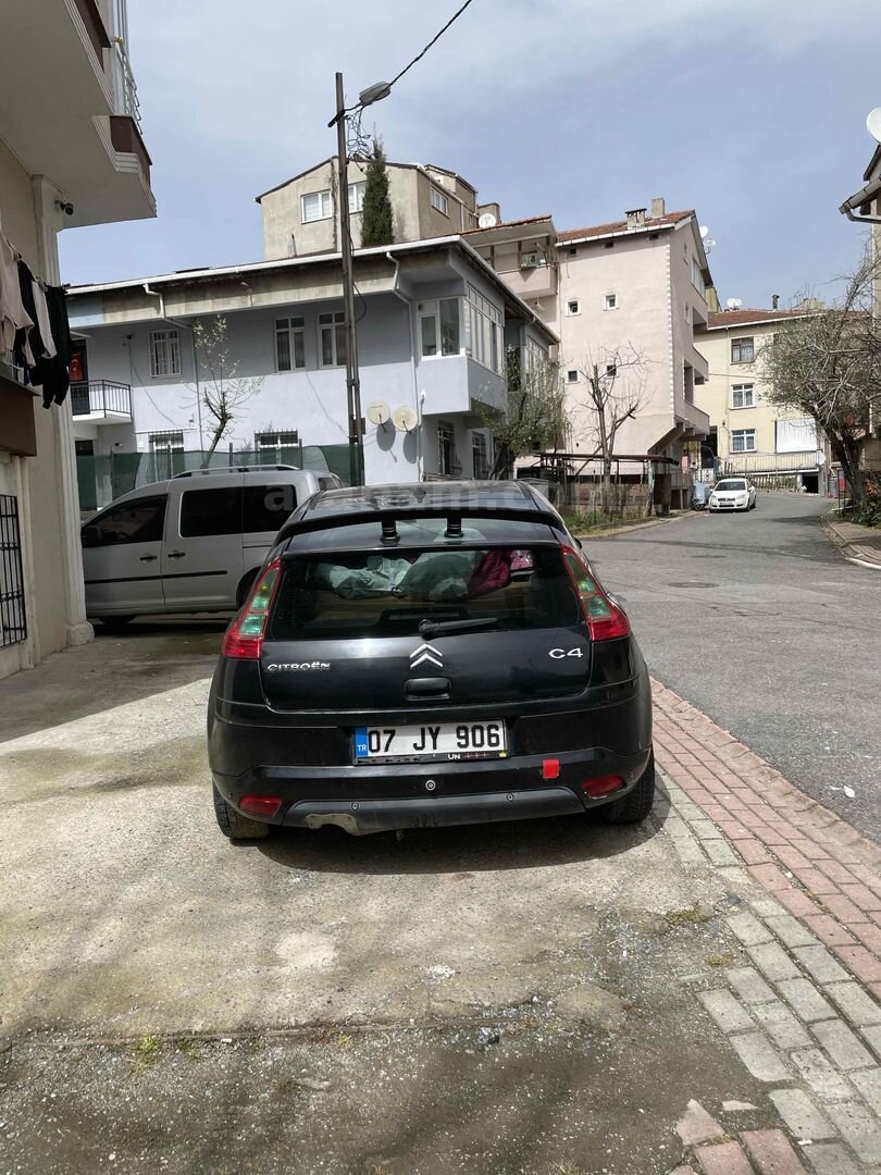Sahibinden Citroen C4 1.6 VTR 2007 Model İstanbul 325.000 km Siyah 4