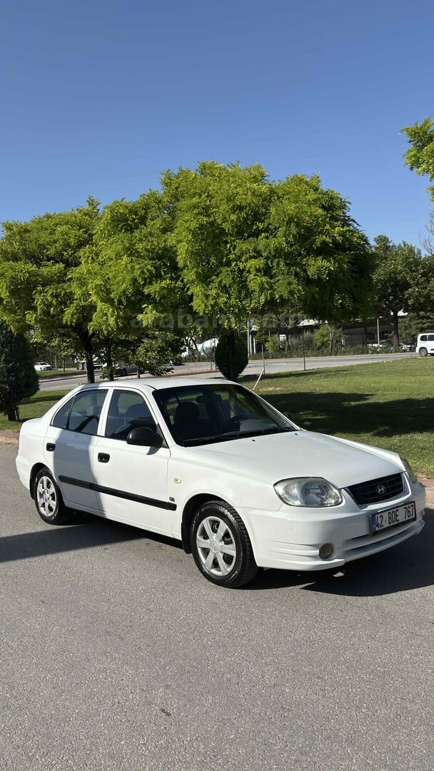 Sahibinden Hyundai Accent 1.5 CRDi Admire 2006 Model Konya 298.000 km Beyaz 5