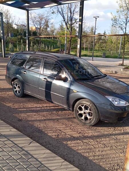 Sahibinden Ford Focus 1.6 Comfort 2001 Model Malatya 300.000 km Lacivert