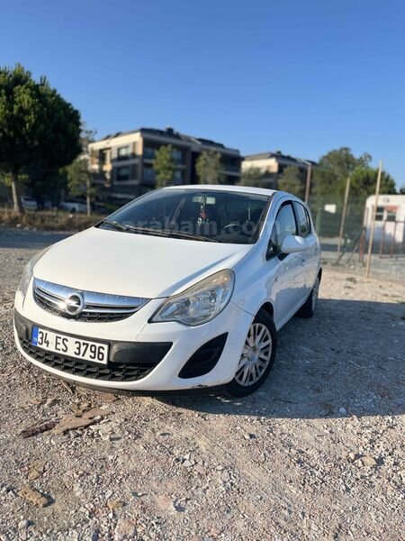 Sahibinden Opel Corsa 1.3 CDTI Essentia 2011 Model İstanbul 330.000 km Beyaz