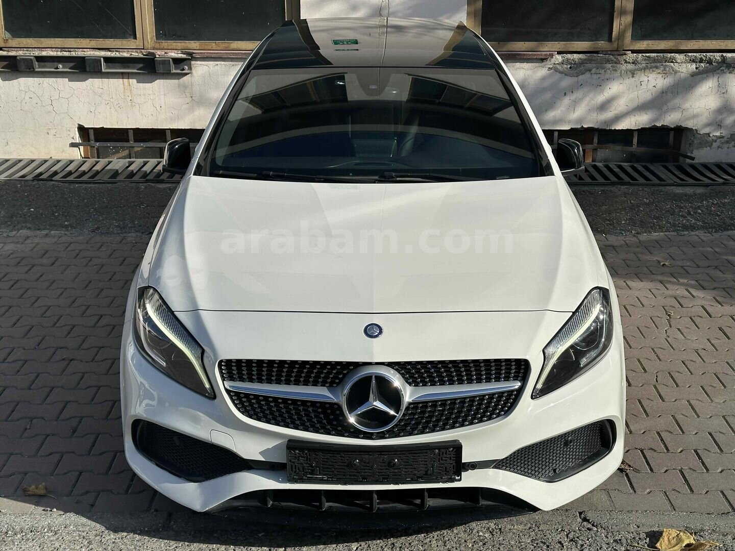 Sahibinden Mercedes - Benz A 180 d AMG 2016 Model İstanbul 109.000 km Beyaz 1