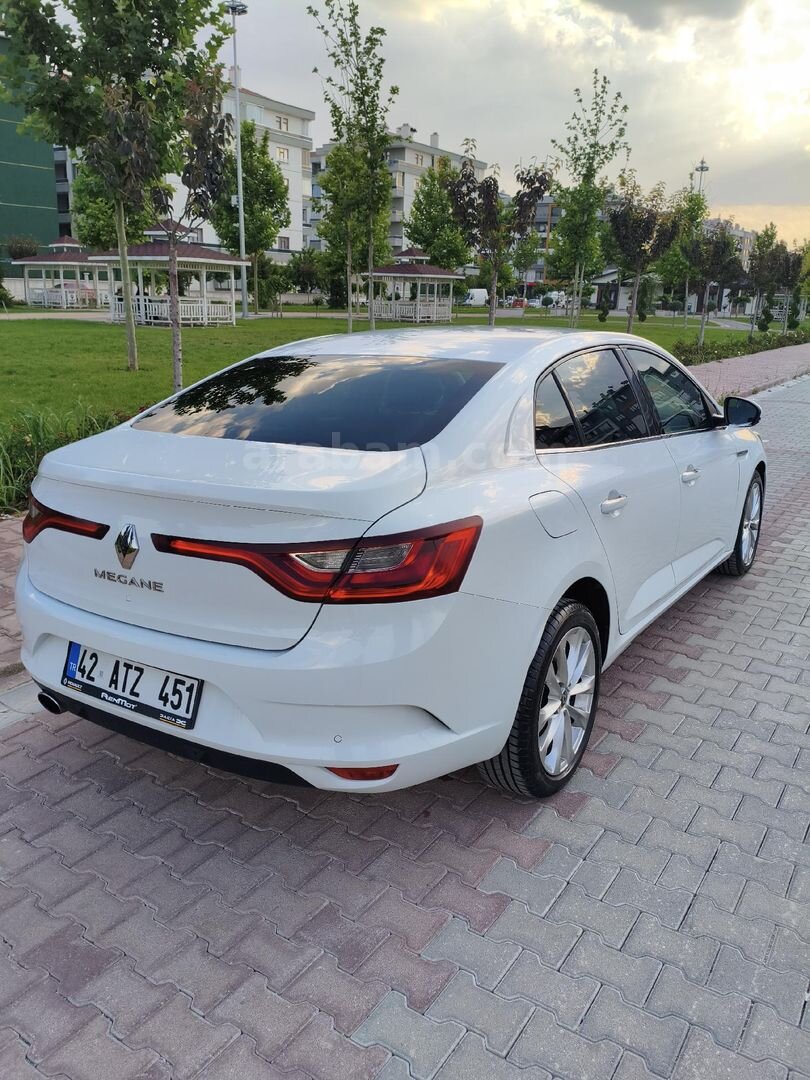 Sahibinden Renault Megane 1.5 dCi Icon 2019 Model Konya 138.500 km Beyaz 6