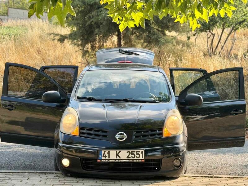 Galeriden Nissan Note 1.5 dCi Tekna 2009 Model İstanbul 301.000 km Siyah