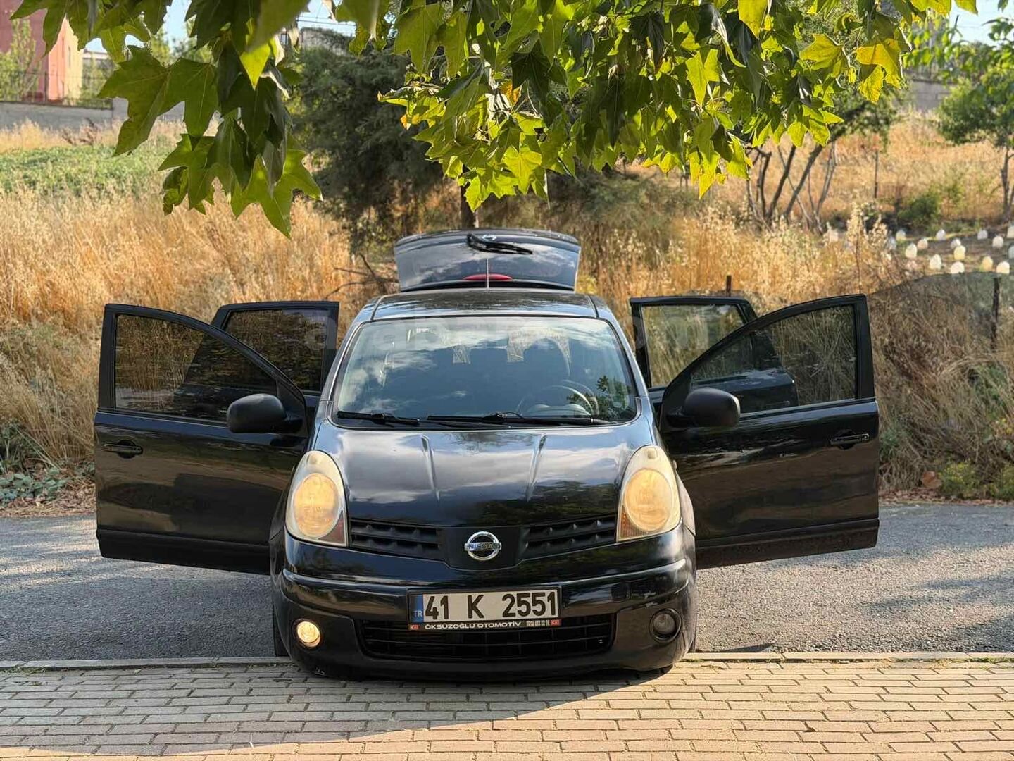 Galeriden Nissan Note 1.5 dCi Tekna 2009 Model İstanbul 301.000 km Siyah 7