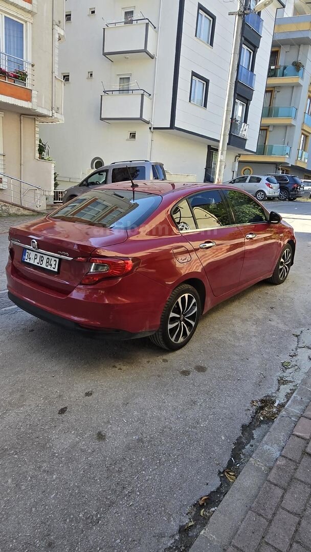 Sahibinden Fiat Egea 1.6 Multijet Lounge 2016 Model İstanbul 137.650 km Kırmızı 6