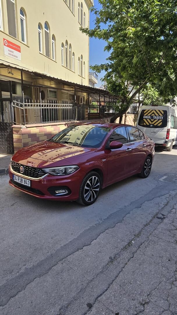 Sahibinden Fiat Egea 1.6 Multijet Lounge 2016 Model İstanbul 137.650 km Kırmızı 3