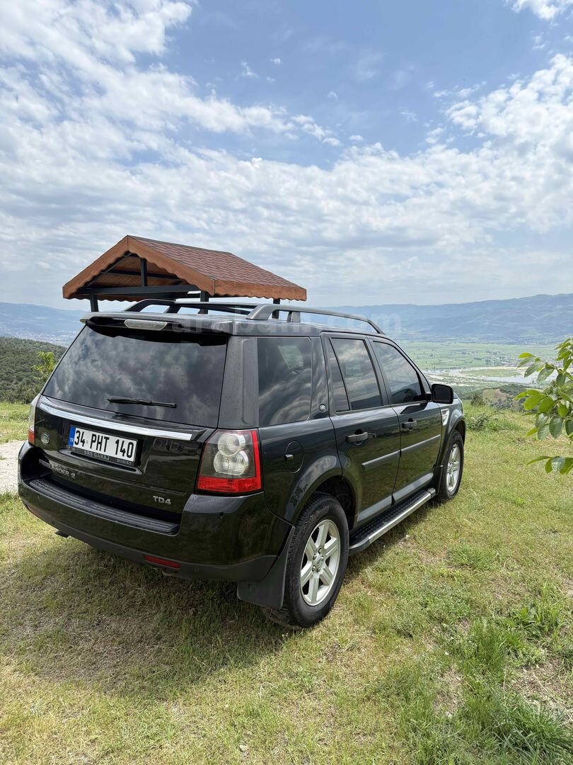 Sahibinden Land Rover Freelander II 2.2 TD4 HSE 2011 Model İstanbul 203.000 km Siyah 3
