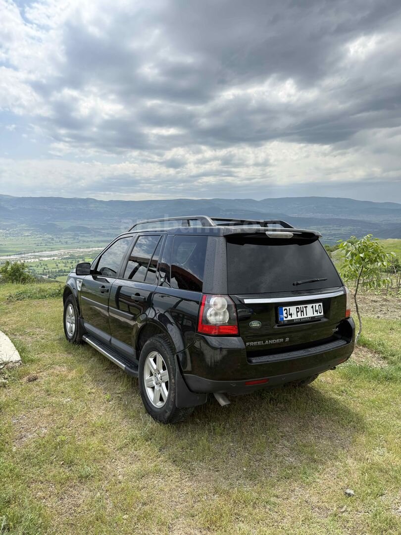 Sahibinden Land Rover Freelander II 2.2 TD4 HSE 2011 Model İstanbul 203.000 km Siyah 4