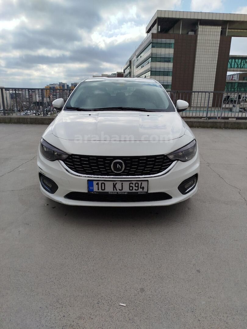 Sahibinden Fiat Egea 1.4 Fire Urban 2015 Model İstanbul 186.000 km Beyaz 2