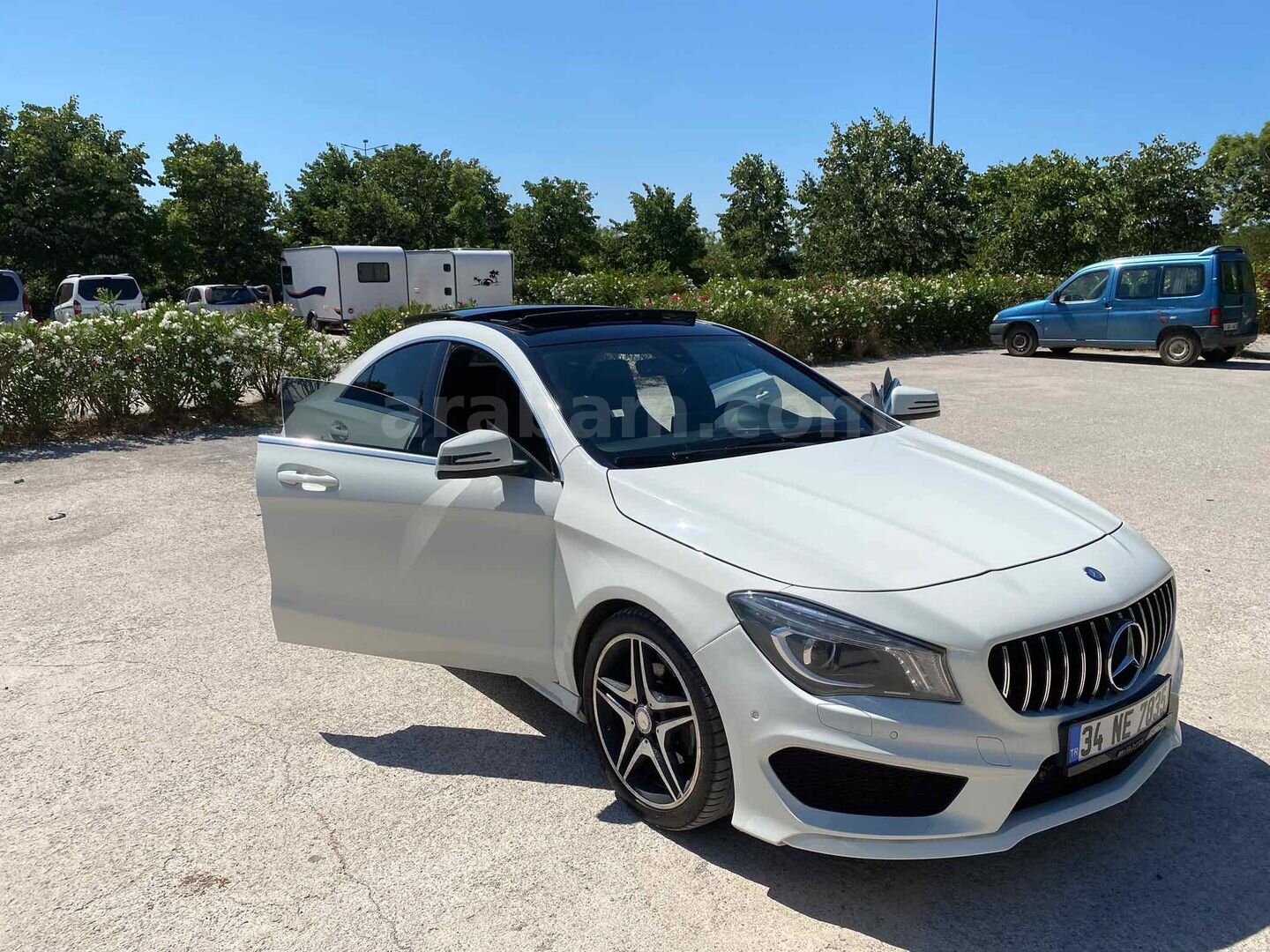 Sahibinden Mercedes - Benz CLA 200 AMG 2015 Model Kocaeli 77.500 km Beyaz 4