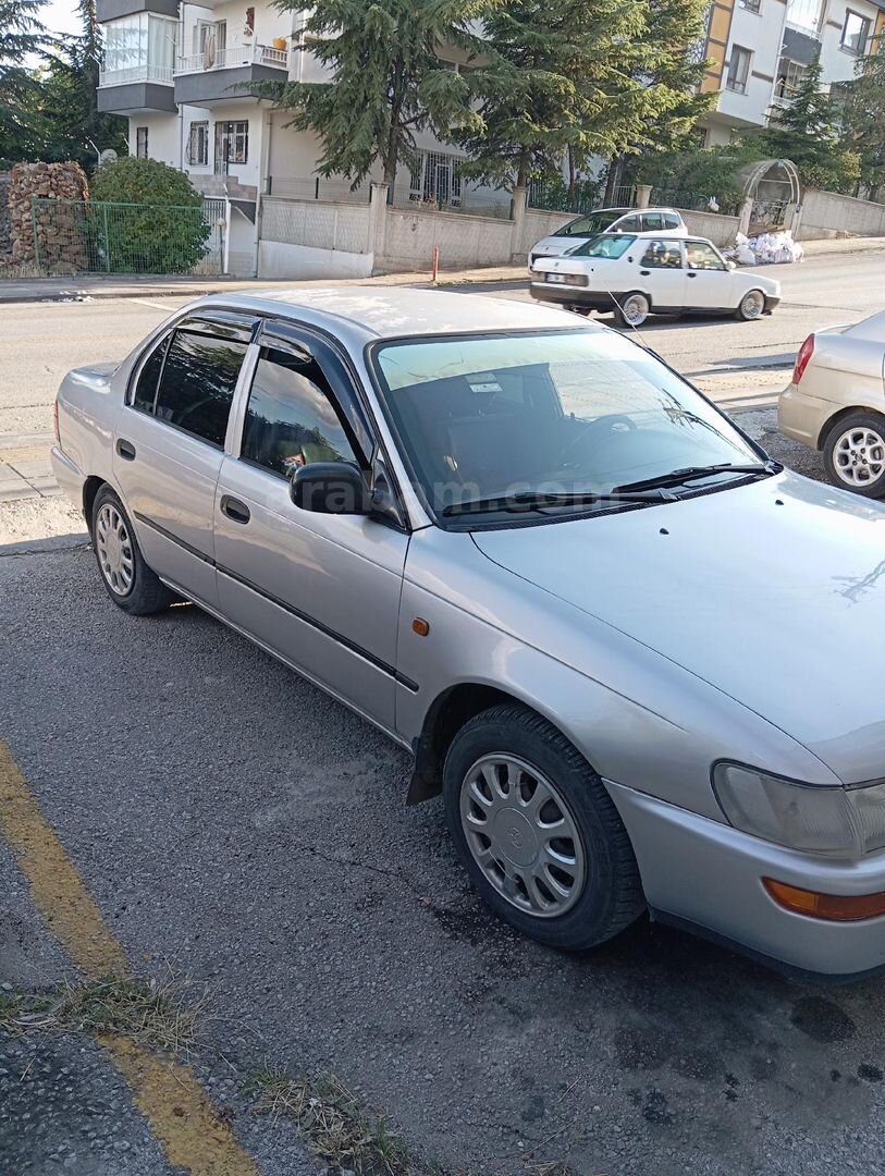 Sahibinden Toyota Corolla 1.3 XE 1998 Model Ankara 280.000 km Gri 3