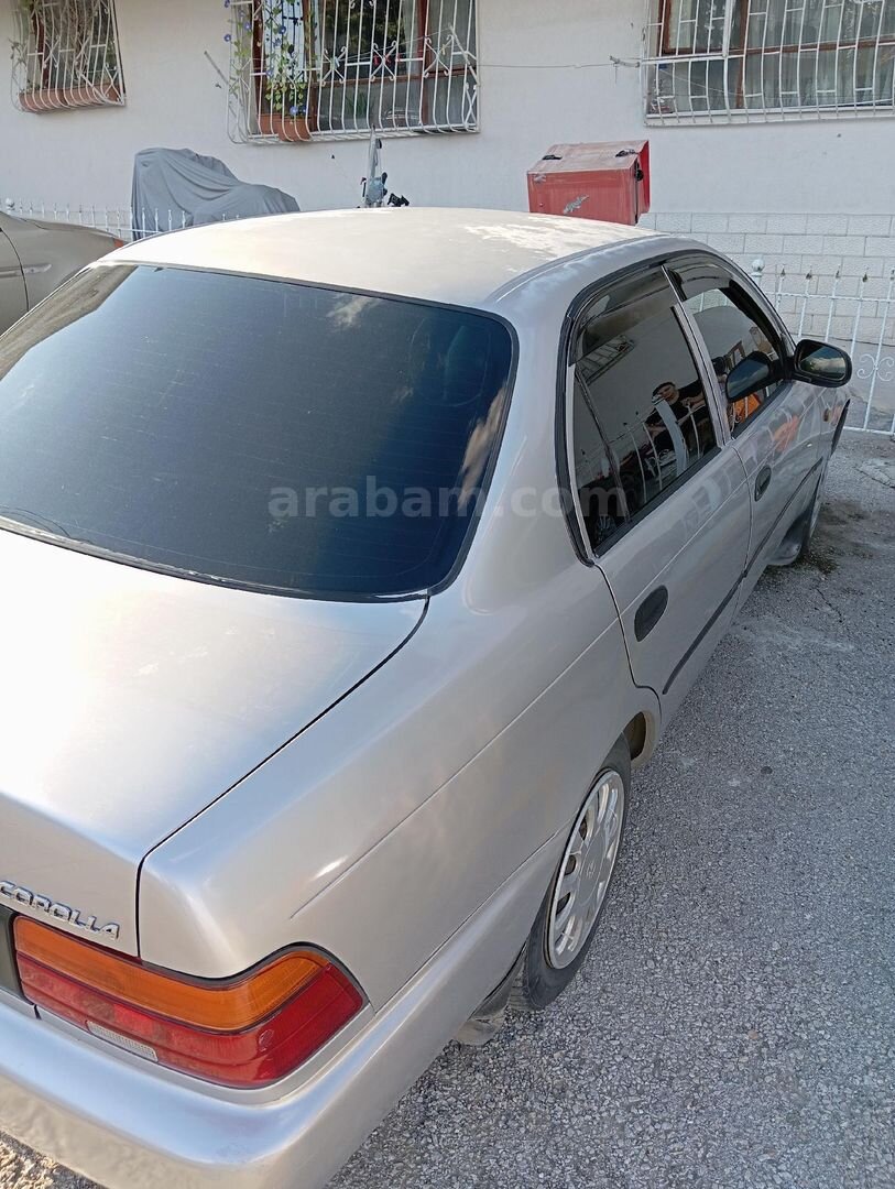 Sahibinden Toyota Corolla 1.3 XE 1998 Model Ankara 280.000 km Gri 4