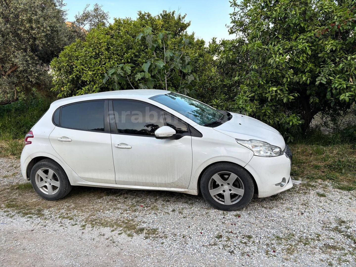 Sahibinden Peugeot 208 1.0 VTi Access 2013 Model Muğla 123.000 km Beyaz 1