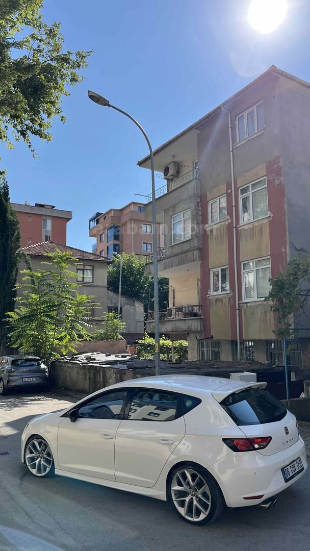 Sahibinden Seat Leon 1.2 TSI Style 2014 Model İstanbul 147.000 km Beyaz 3