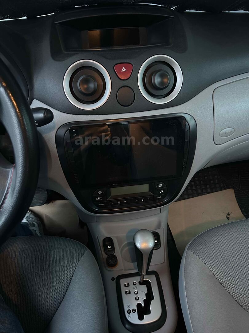 Sahibinden Citroen C3 1.6 SX 2007 Model Eskişehir 233.000 km Kırmızı 7