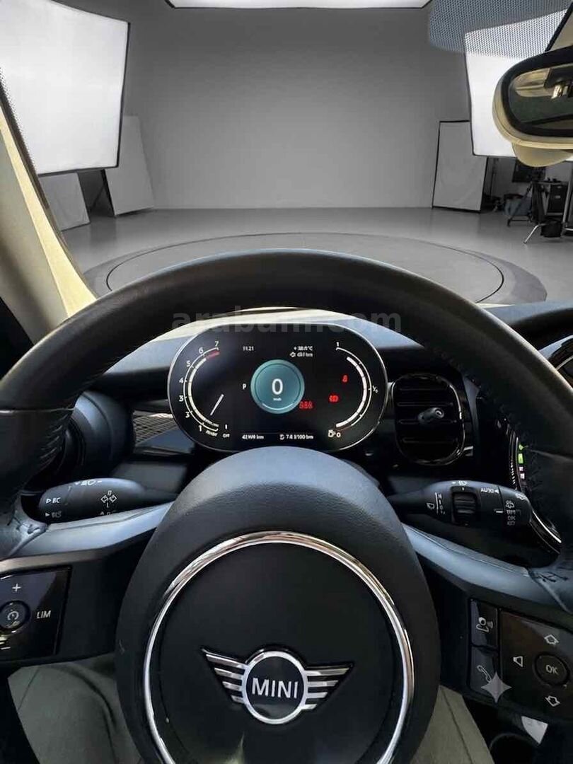 Sahibinden Mini Cooper 1.5 Signature 2023 Model İstanbul 42.500 km Gri (metalik) 7