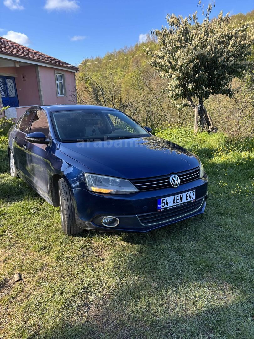 Sahibinden Volkswagen Jetta 1.6 TDi Comfortline 2011 Model Sakarya 345.000 km Mavi (metalik) 2