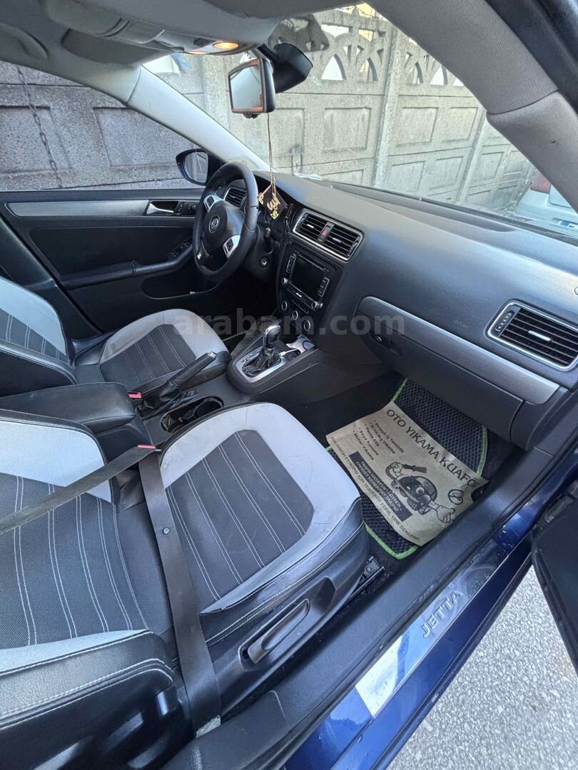 Sahibinden Volkswagen Jetta 1.6 TDi Comfortline 2011 Model Sakarya 345.000 km Mavi (metalik) 5