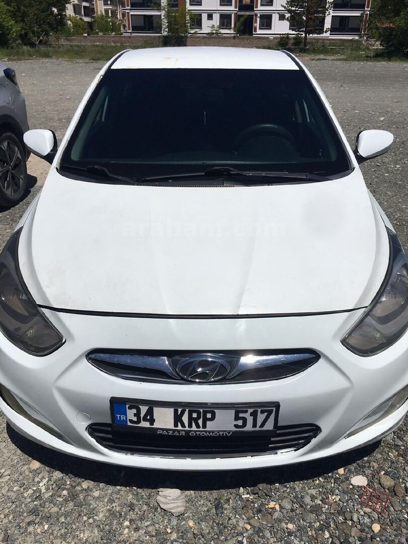 Sahibinden Hyundai Accent Blue 1.6 CRDI Mode Plus 2013 Model Ankara 288.000 km Beyaz 5