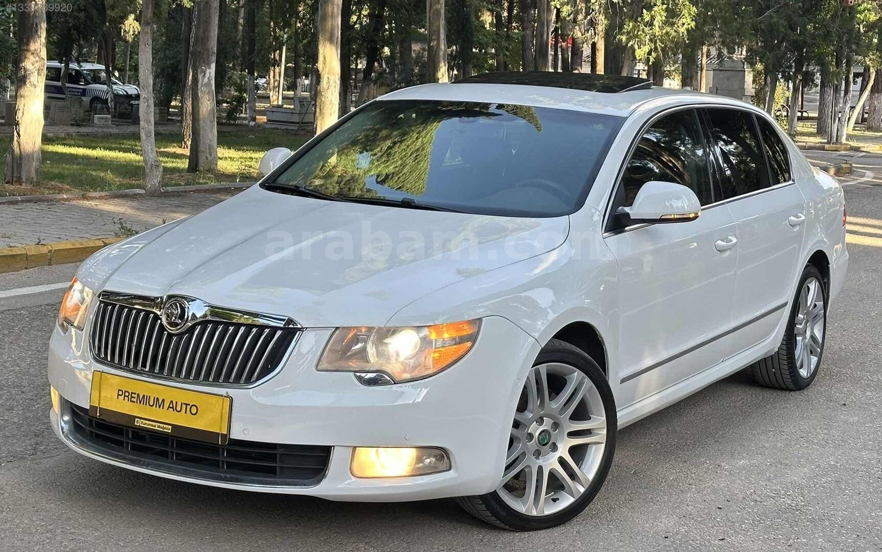 Galeriden Skoda SuperB 2.0 TDI Elegance 2011 Model Gaziantep 380.000 km Beyaz 7