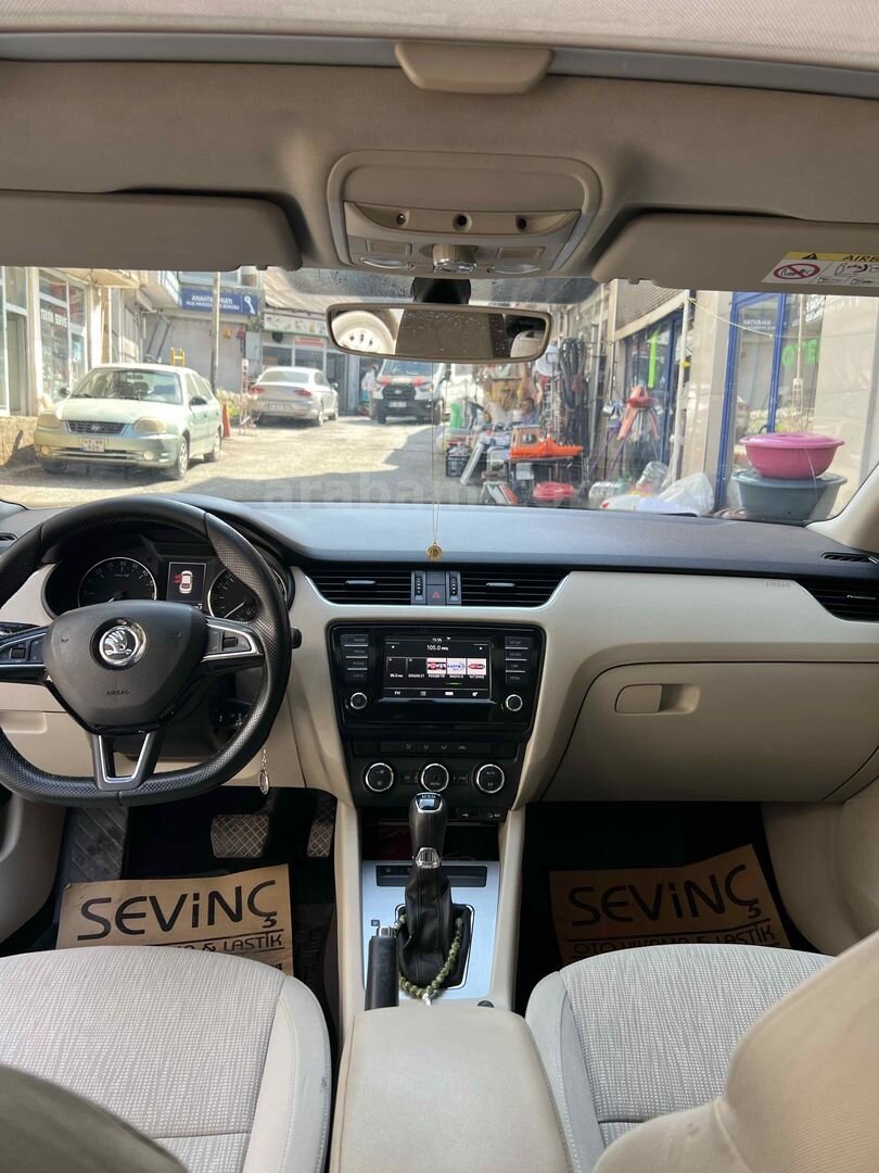 Sahibinden Skoda Octavia 1.6 TDI Style CR 2016 Model Muş 162.500 km Beyaz 5