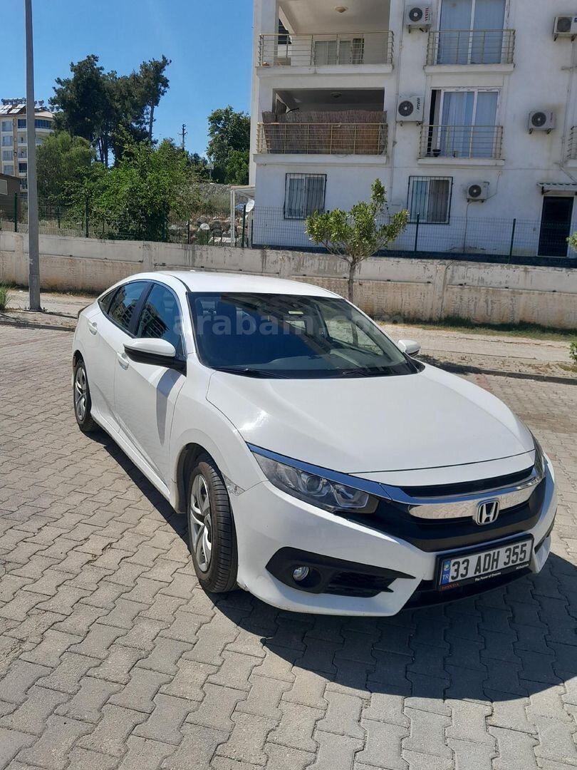 Sahibinden Honda Civic 1.6i VTEC Eco Premium 2019 Model Mersin 59.000 km Beyaz 4