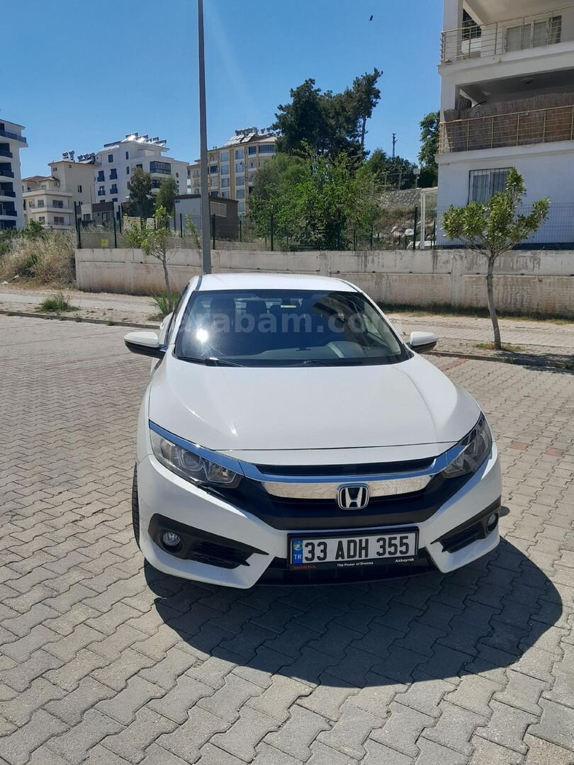 Sahibinden Honda Civic 1.6i VTEC Eco Premium 2019 Model Mersin 59.000 km Beyaz 5