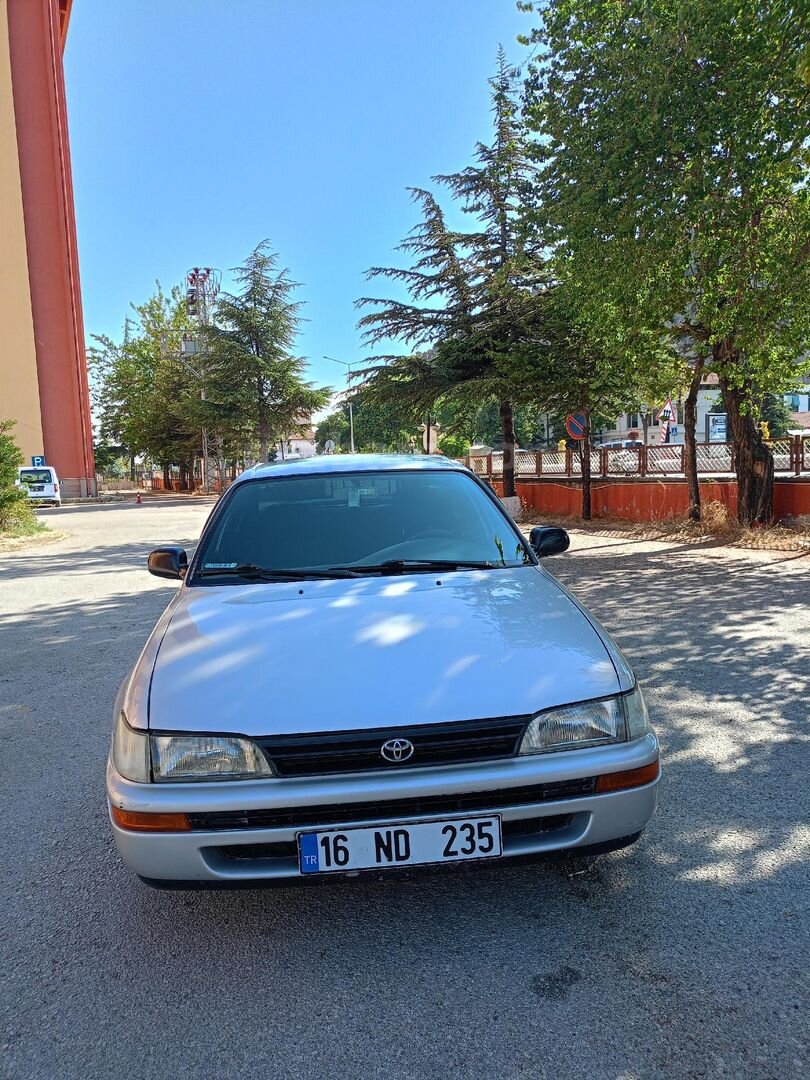 Sahibinden Toyota Corolla 1.6 XEi 1997 Model Afyonkarahisar 500.300 km Gri (Gümüş) 2
