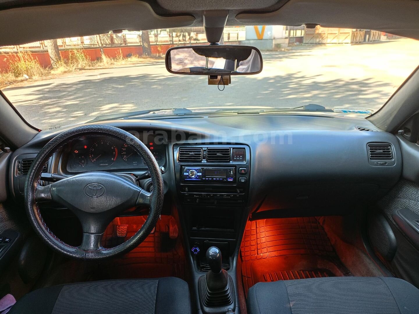 Sahibinden Toyota Corolla 1.6 XEi 1997 Model Afyonkarahisar 500.300 km Gri (Gümüş) 6