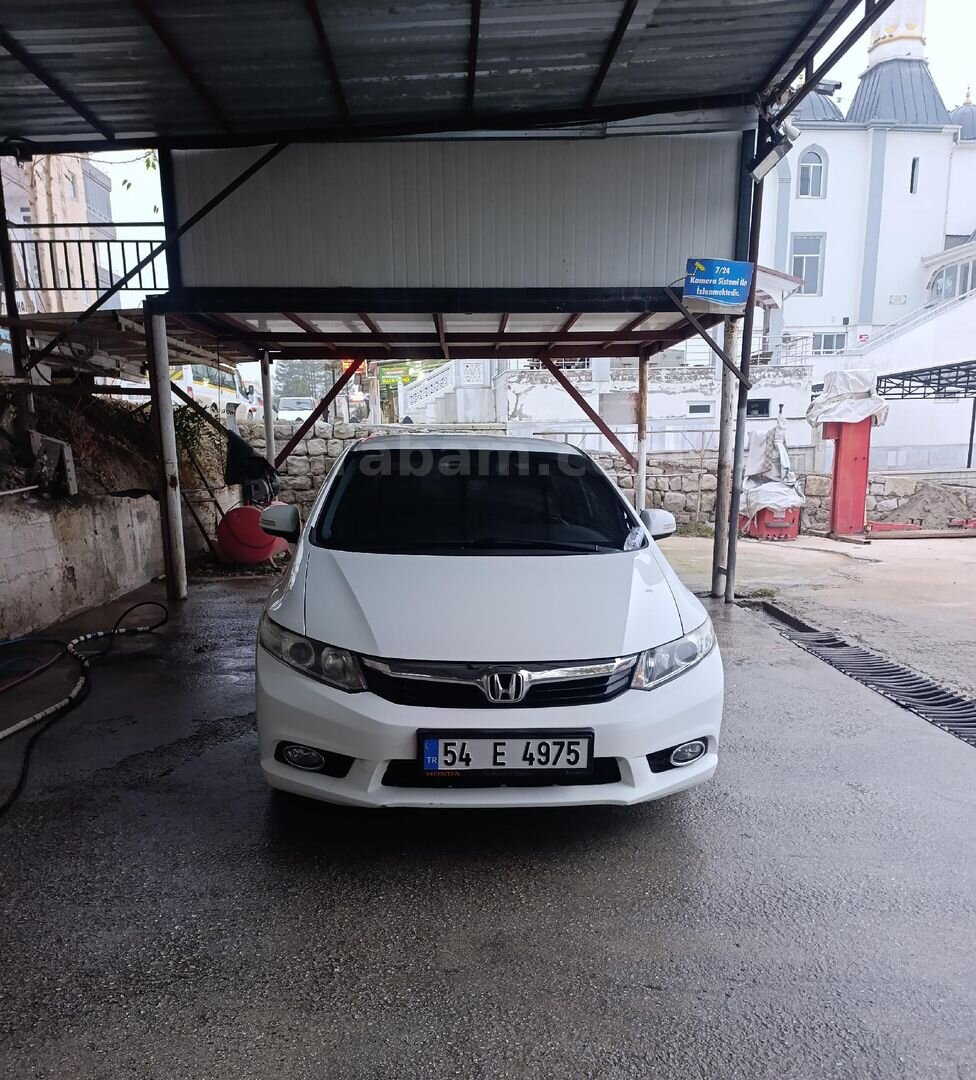 Sahibinden Honda Civic 1.6i VTEC Eco Premium 2014 Model Malatya 181.000 km Beyaz 1