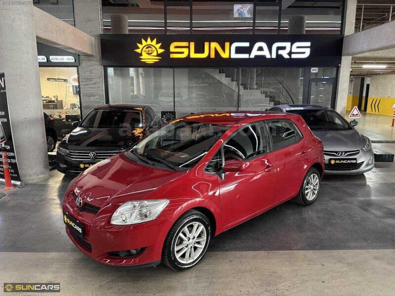Galeriden Toyota Auris 1.6 Comfort Extra 2009 Model Ankara 202.000 km Kırmızı