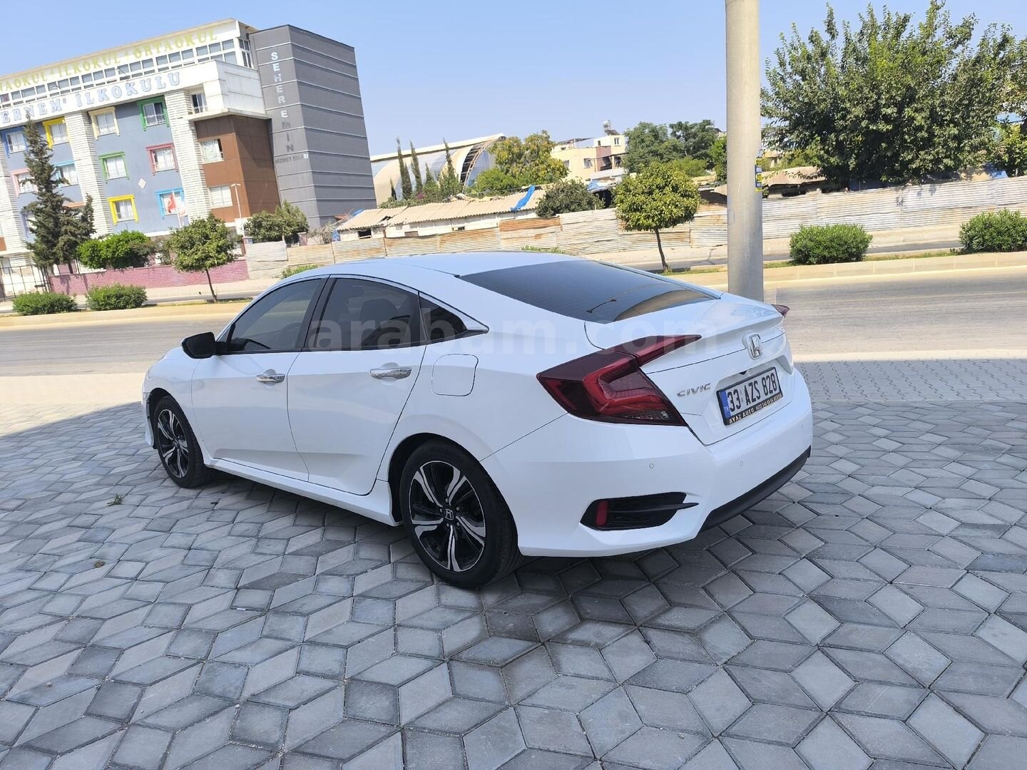 Sahibinden Honda Civic 1.6i VTEC Executive 2021 Model Mersin 70.050 km Beyaz 5