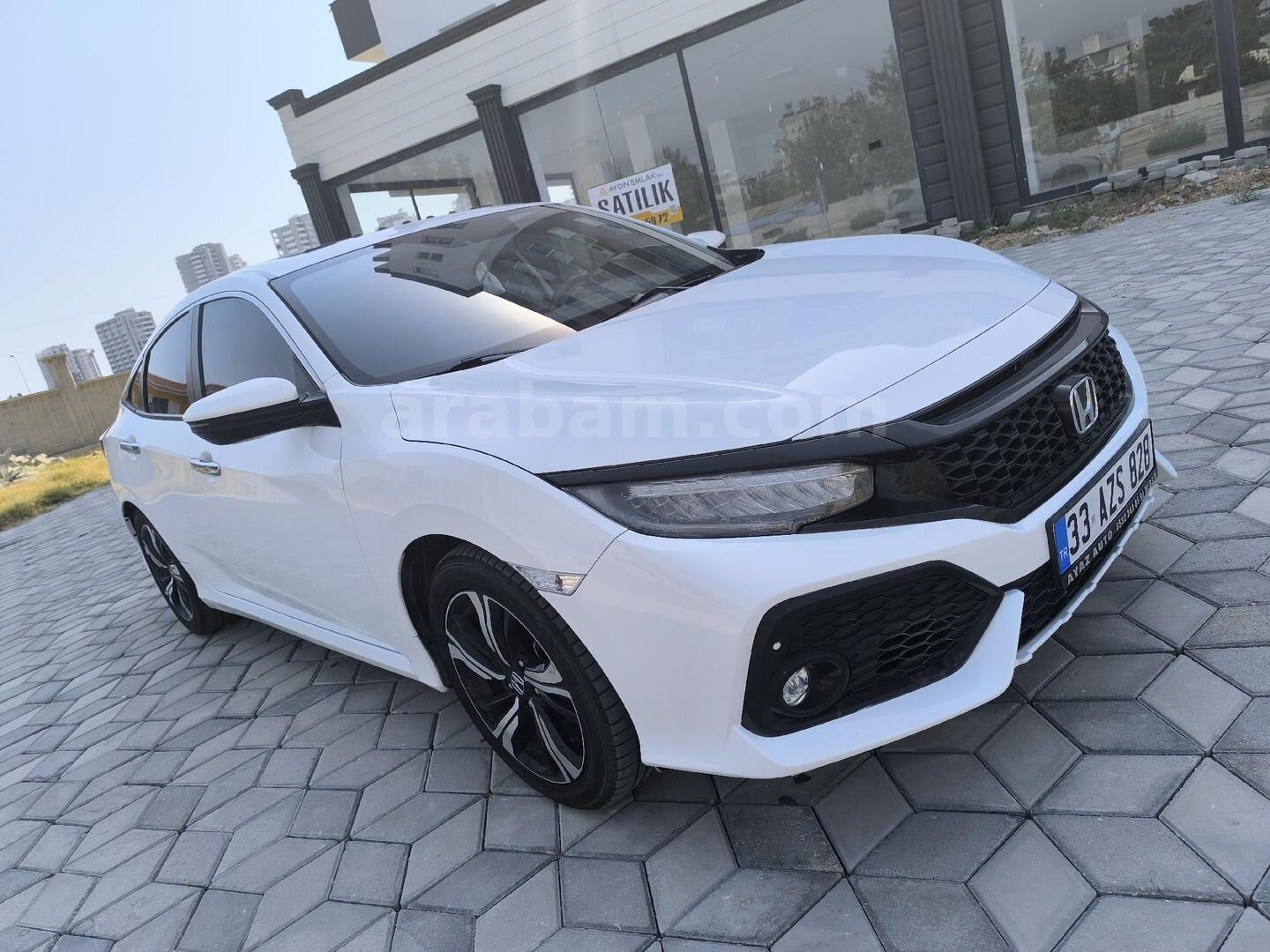 Sahibinden Honda Civic 1.6i VTEC Executive 2021 Model Mersin 70.050 km Beyaz 3