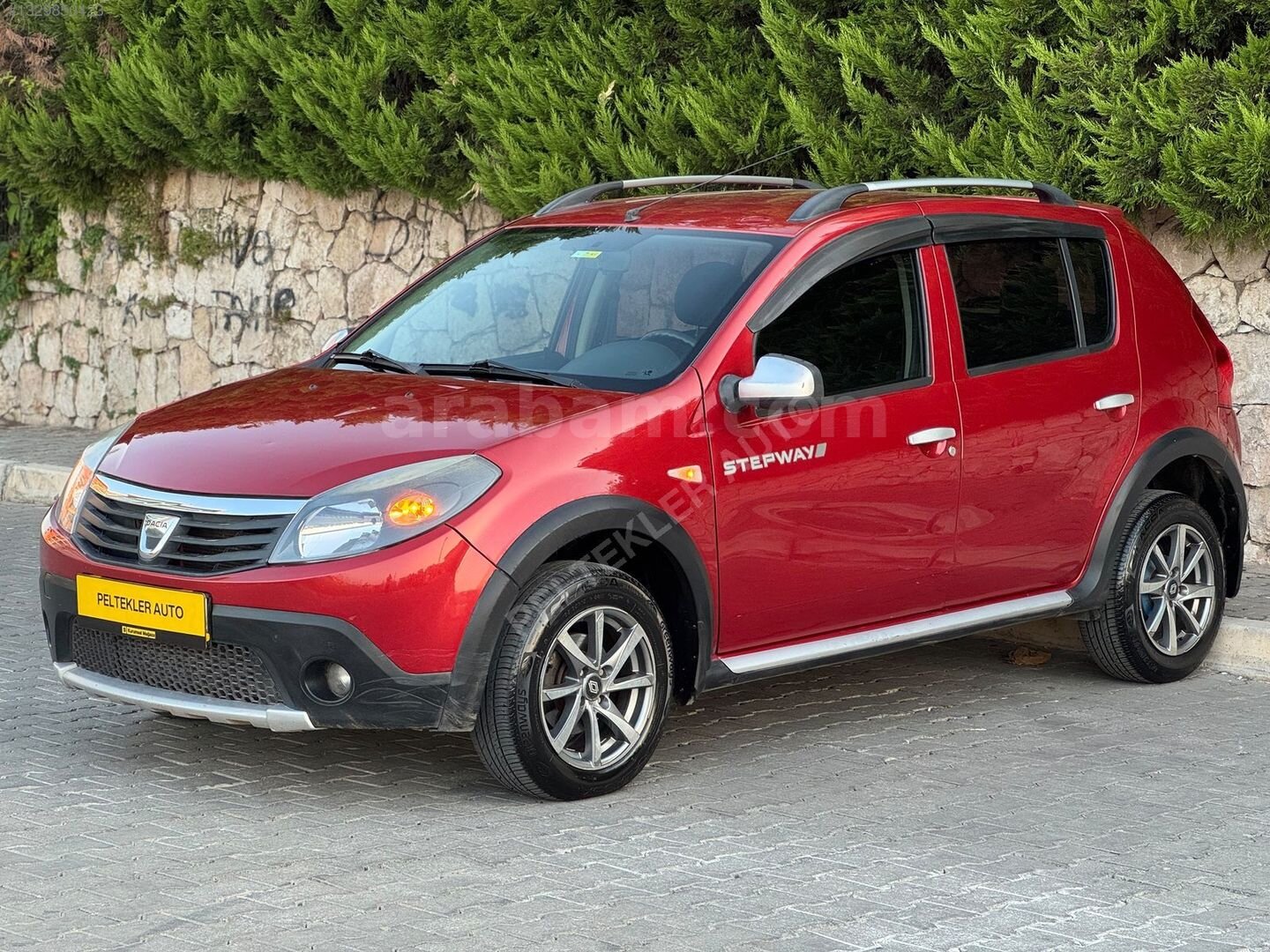 Galeriden Dacia Sandero 1.5 dCi Stepway 2012 Model İzmir 166.000 km Kırmızı 6