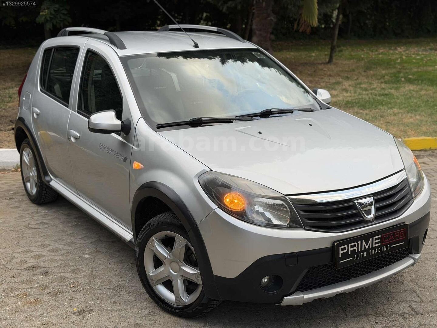 Galeriden Dacia Sandero 1.5 dCi Stepway 2012 Model Bursa 134.000 km Gri 2